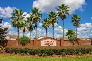 Ultimate Family Escape Near Disney - Sparkling Pool, Hot Tub & Epic Private Movie Room - Davenport - 1