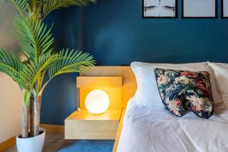 Blue Attic - Historical Como City Center by Rent All Como - 4