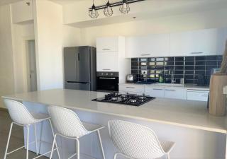 Oַ&O Group- Cool & Urban Apt Luxury Tower Sea View - 2