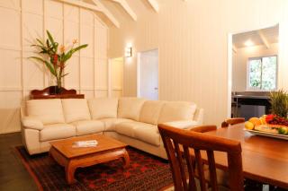 Port Douglas Cottage & Lodge - Port Douglas - 3