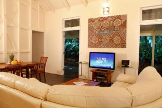Port Douglas Cottage & Lodge - Port Douglas - 1