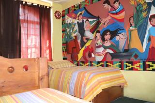 Hostel Casa Zalaoui - Guadalajara - 1
