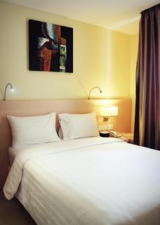 Biz Hotel Batam - 4