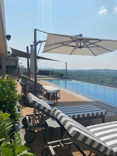 MENLYN MAINE - One Bedroom Penthouse - NO LOAD SHEDDING!! - 5