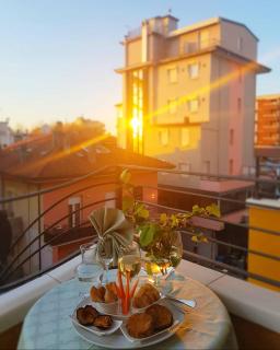 HOTEL ROMANTICA - Rimini - 9