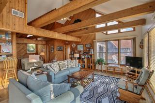 Captain's Quarters #5-2 - 9