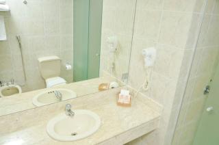 Embaixador Hotel & Centro de Eventos by Fast10- Distante apenas 07 minutos do Beira Rio - Porto Alegre - 1