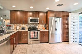 6 Mi to El Paseo Gem with Pool Access! - Palm Desert - 4