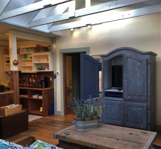 Clementine's Guest House & Vacation Rentals - 1