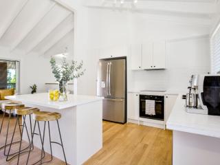 Anacapri - Pet Friendly - Opposite Beach - Fireplace - Callala Beach - 6