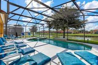 Lakeview 6-Bedroom Retreat with Game Room, Private Pool, Spa & Resort Amenities - Ideal for Families & Groups - 6