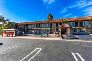 Econo Lodge Inn & Suites Escondido Downtown - Escondido - 0