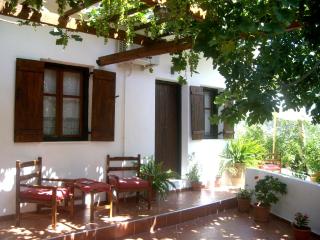 Hariklia Rent Rooms - 8