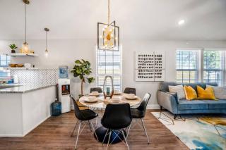 Pythagoras Place at East End Revitalized - Houston - 7