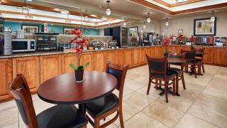 Best Western Plus Monahans Inn and Suites - Monahans - 3