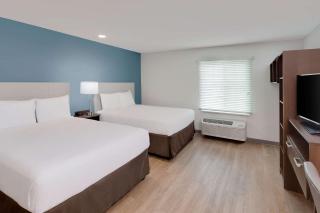 WoodSpring Suites Bakersfield East - 3