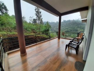 Daisey Dee Homestay - Madikeri - 4