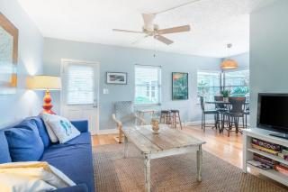 Cute One Bedroom at The Coral Resort apts - 5