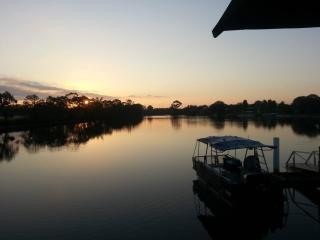 Nightcap at Waterfront Hotel - Maroochydore - 1