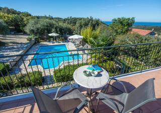 Villa Lenio Perithia Loutses - Perítheia - 3