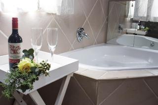 Gemstone Guest House - 1