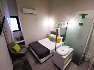 Central Boutique Hotel - 3