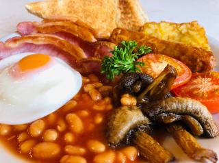The Llanelwedd Arms Hotel - 7