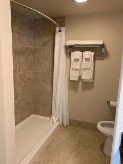 Apple Valley Hotel & Lodge - Apple Valley - 8