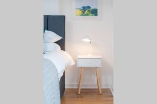 Clifton Jewel - 4 bed townhouse with parking. MyCityHaven - Bristol - 1