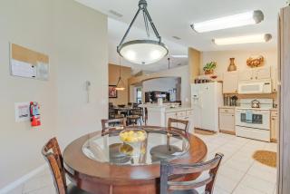 Two Master Bedrooms Pool Home Private Yard - Orlando - 1