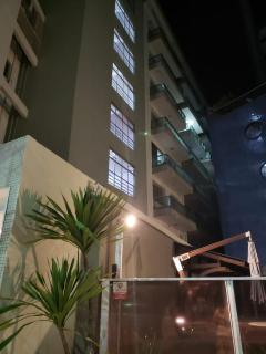 APARTAMENTO COM VISTA PARA O MAR NA Av ATLANTICA EM BALNEARIO CAMBORIU - Balneário Camboriú - 4