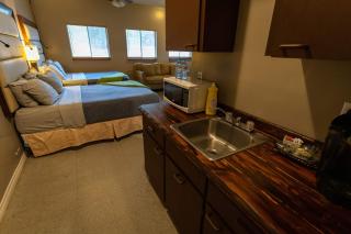 Stoco Lake Lodge - Tweed - 6