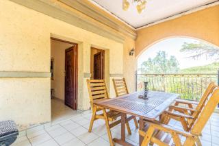 Aloha Lodge 2 Bedroom Apartment near Menlyn Sleeps 4 - Pretoria - 6