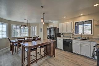 Family Home in Flagstaff with Surrounding Mtn Views! - Flagstaff - 2