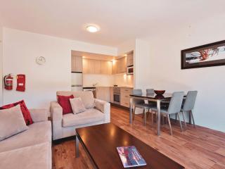 Lantern 1 Bedroom Balcony with car space and mountain view - Thredbo - 6