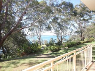 Fiddlers Green 1 ground floor unit close to CBD - Nelson Bay - 0