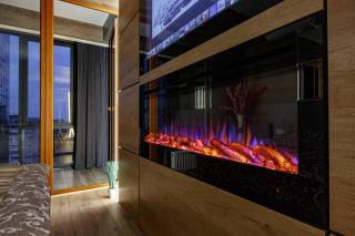 City center. Panoramic windows. Fireplace. - 8