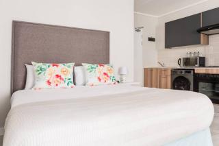 Alimama Spaces: Nirvana Green Creek Studio - Pretoria - 7