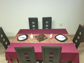 Luxury Two Bedroom Flat - 4