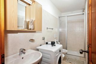 Comfortable Apartment in Livigno with Balcony - 4