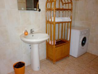 Appartement confortable Pointe-Noire + Terrasse - Pointe-Noire - 4