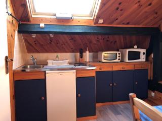 Appartement F1 mansardé à 100m de la plage, proche de Arromanches et des plages du Débarquement - 2