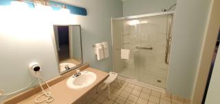 Amish Inn - Nappanee - 7