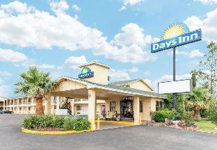 Days Inn by Wyndham Snyder - Snyder - 2