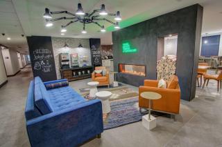 Comfort Suites Newport News Airport - Newport News - 2