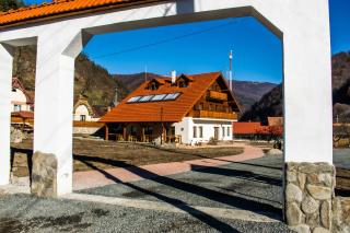 Pensiune agroturistica Casa cu Povesti Rau Sadului - 3
