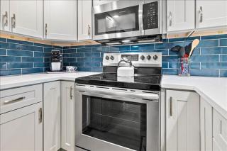 Welcome to paradise unit 2201 - 5