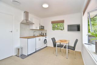 Bevington Studio - Christchurch Holiday Homes - Christchurch - 9