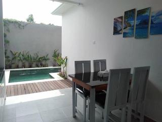 Amira House Munggu - 1
