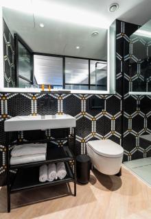 Reina 107 Beach Boutique - 5